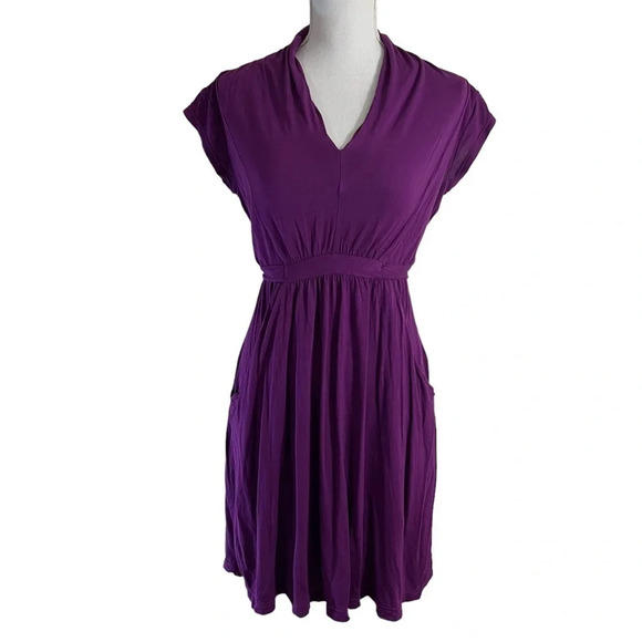 French Connection Purple Short Sleeve Dress Size Medium V Neck Waist Tie Pockets - Picture 1 of 10